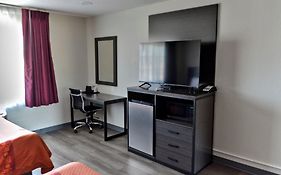 Maverick Motel - Modern Renovated Motel